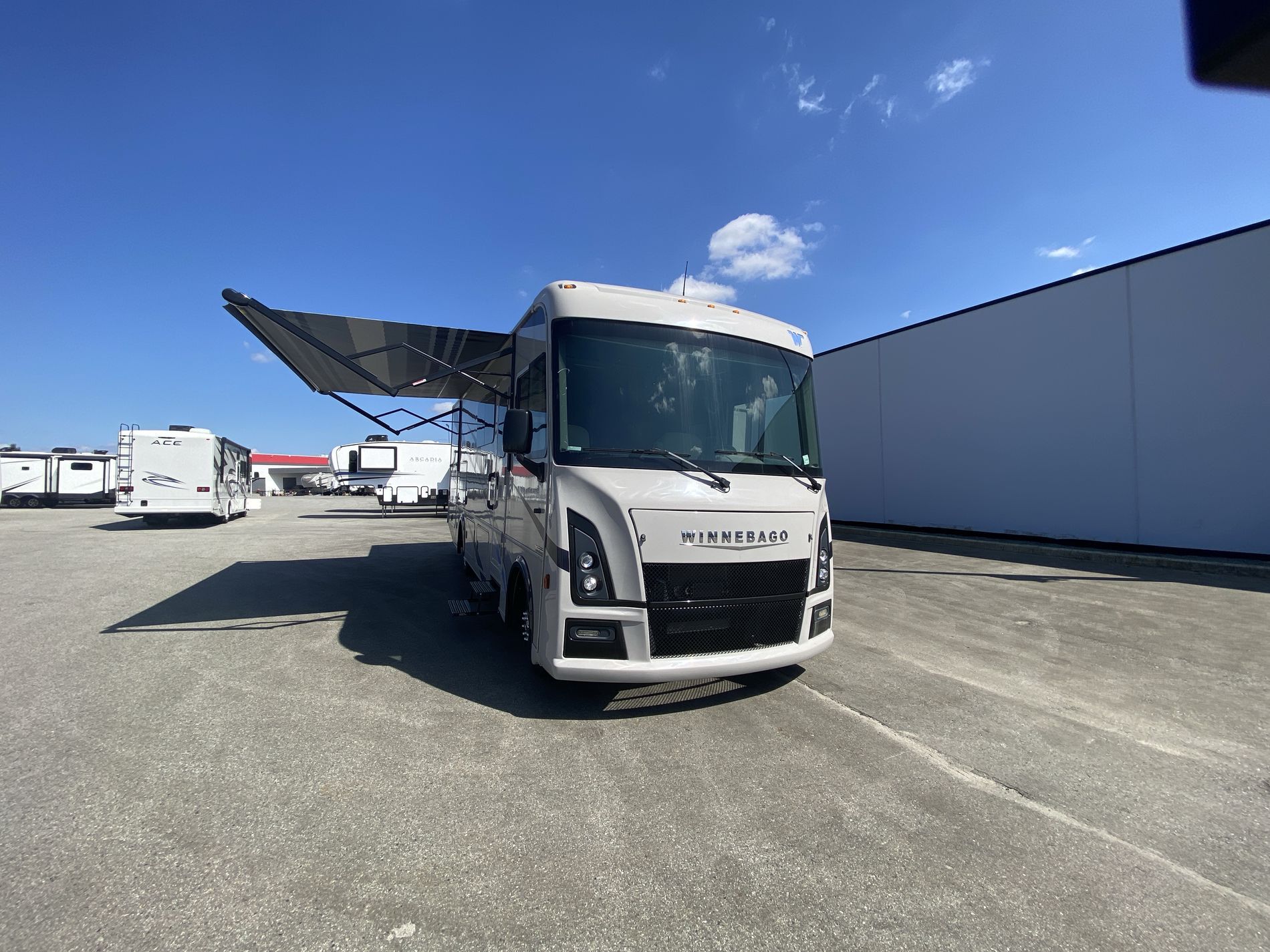 2023 WINNEBAGO VISTA 29V*22